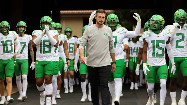 Dan Lanning Ducks Stanford Tunnel